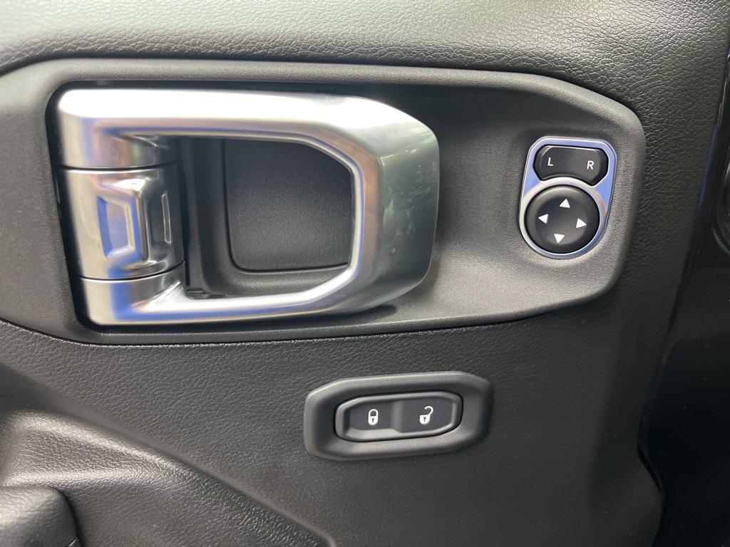 new 2025 Jeep Gladiator car, priced at $55,170