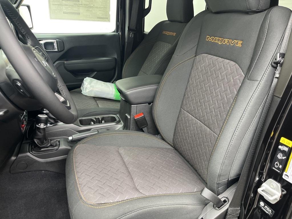 new 2025 Jeep Gladiator car, priced at $55,170