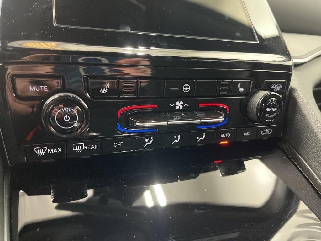 new 2025 Jeep Grand Cherokee car, priced at $38,000