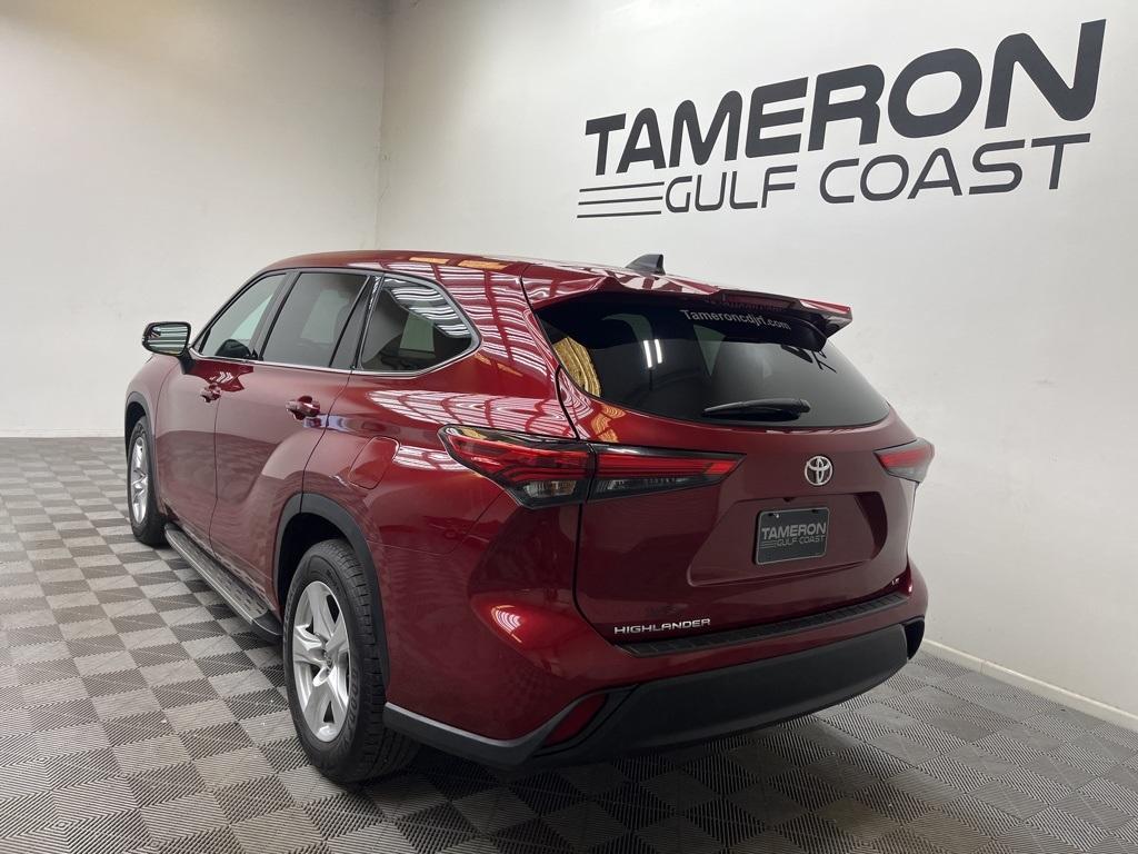used 2022 Toyota Highlander car, priced at $28,347