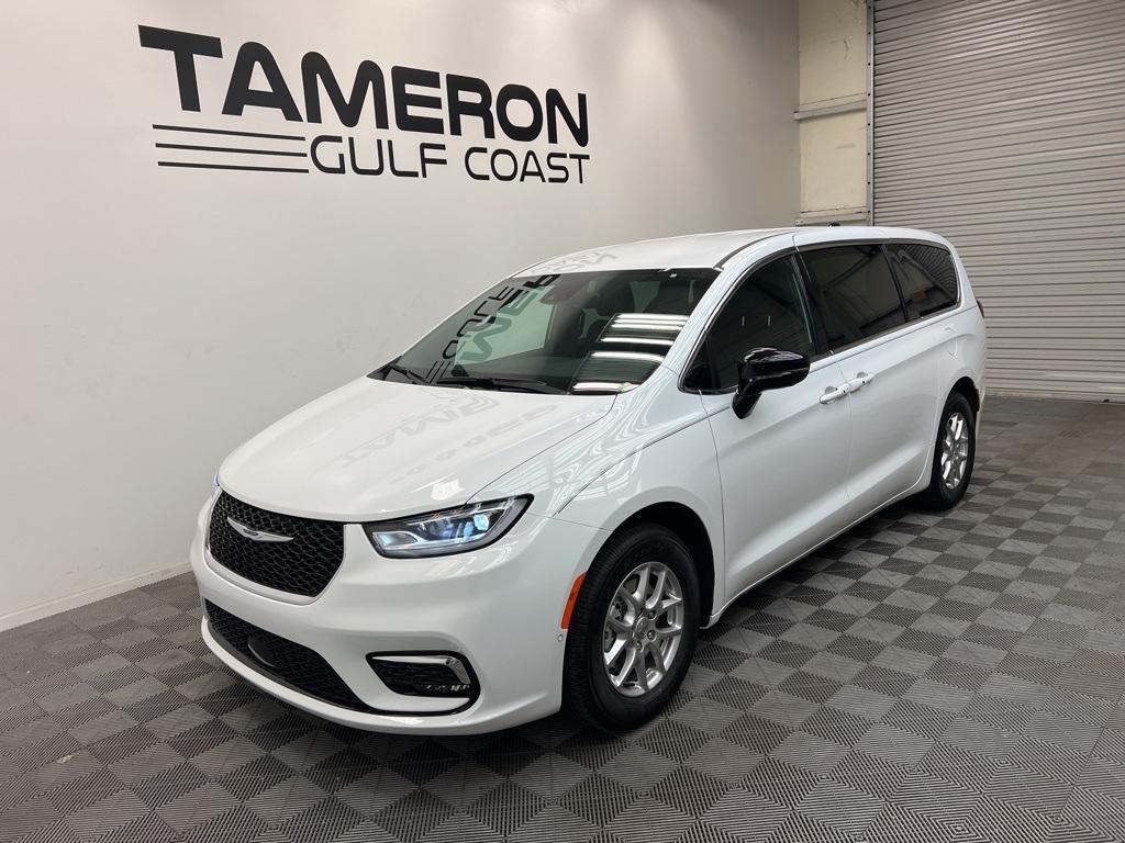 new 2025 Chrysler Pacifica car, priced at $38,000