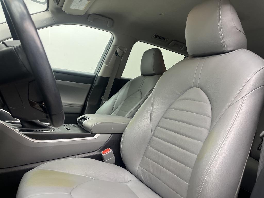 used 2021 Toyota Highlander car, priced at $29,171