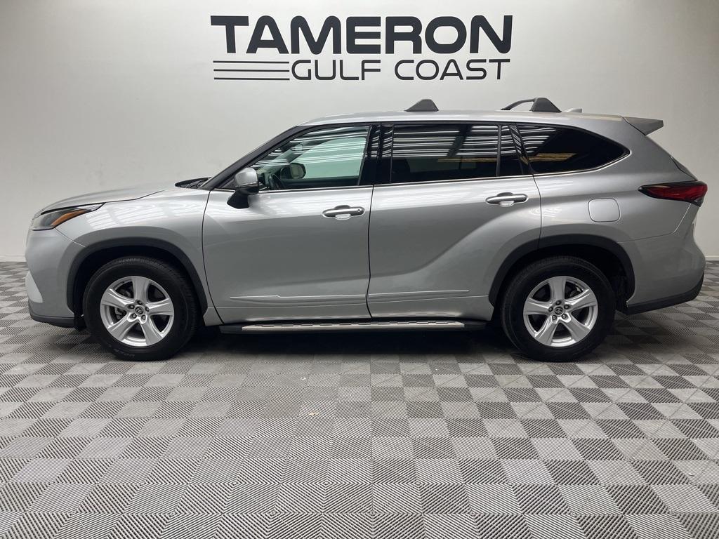 used 2021 Toyota Highlander car, priced at $29,171
