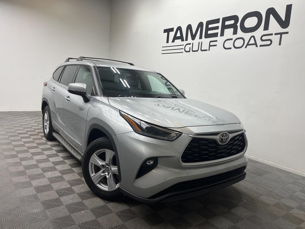 used 2021 Toyota Highlander car, priced at $29,171