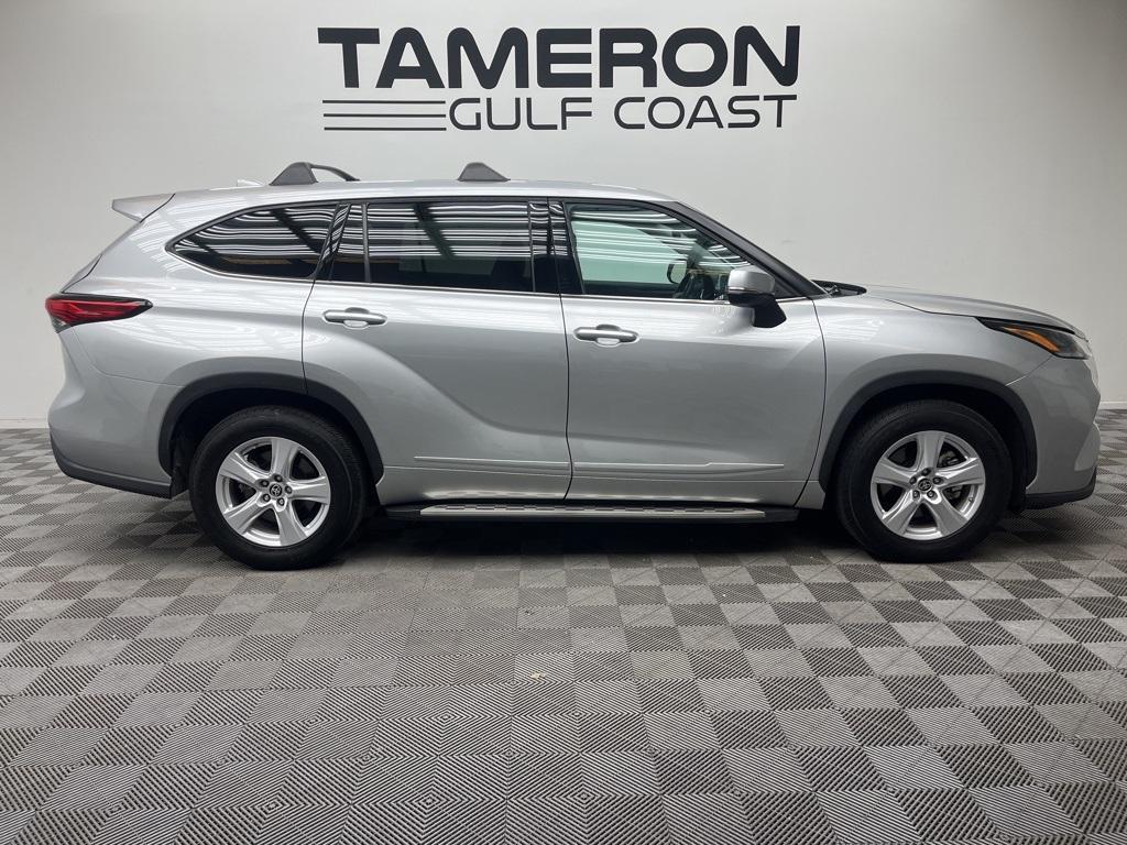 used 2021 Toyota Highlander car, priced at $29,171