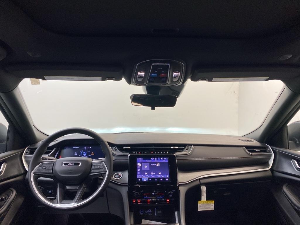 new 2025 Jeep Grand Cherokee L car, priced at $36,000