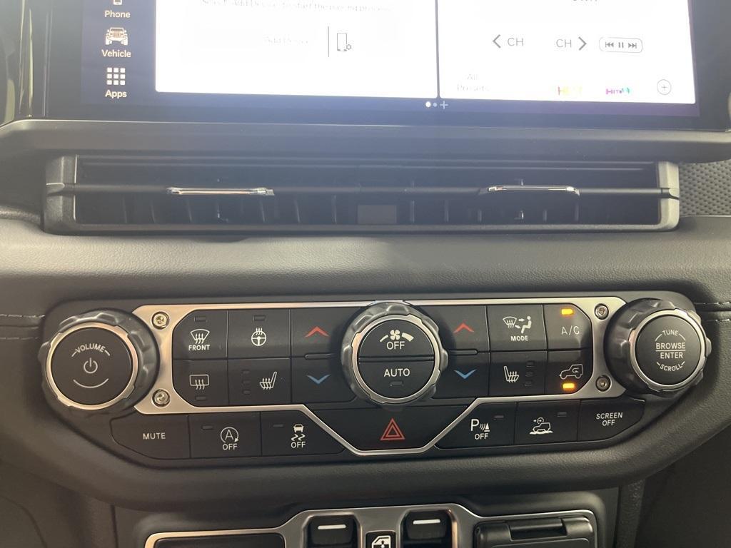 new 2025 Jeep Gladiator car, priced at $60,505