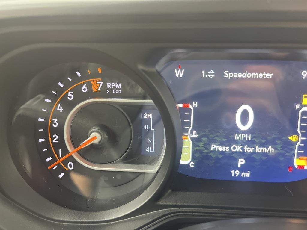 new 2025 Jeep Gladiator car, priced at $60,505