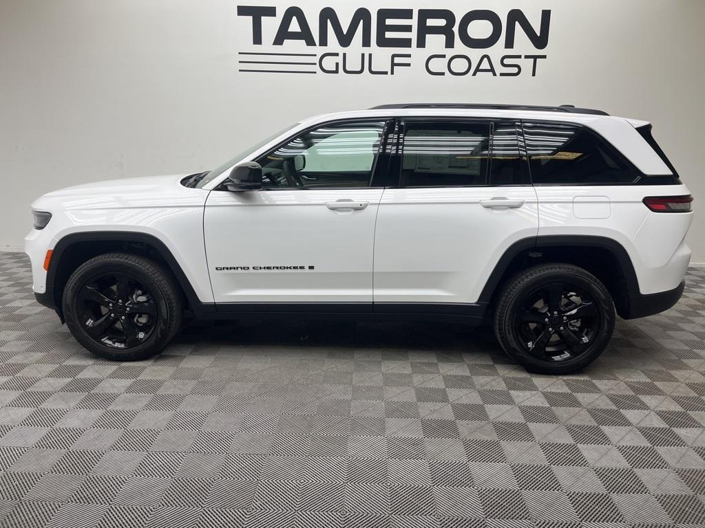 new 2025 Jeep Grand Cherokee car, priced at $52,727