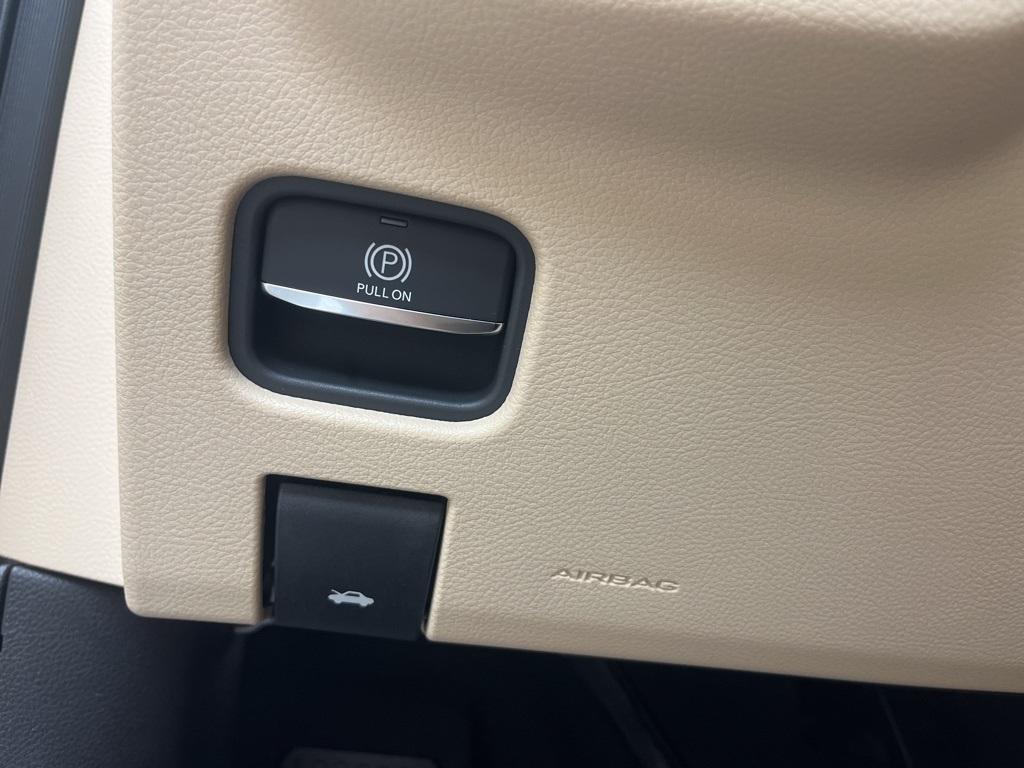 new 2025 Jeep Grand Cherokee car, priced at $52,727