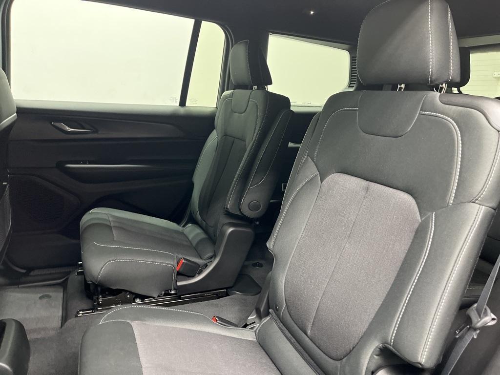 new 2025 Jeep Grand Cherokee L car, priced at $36,000