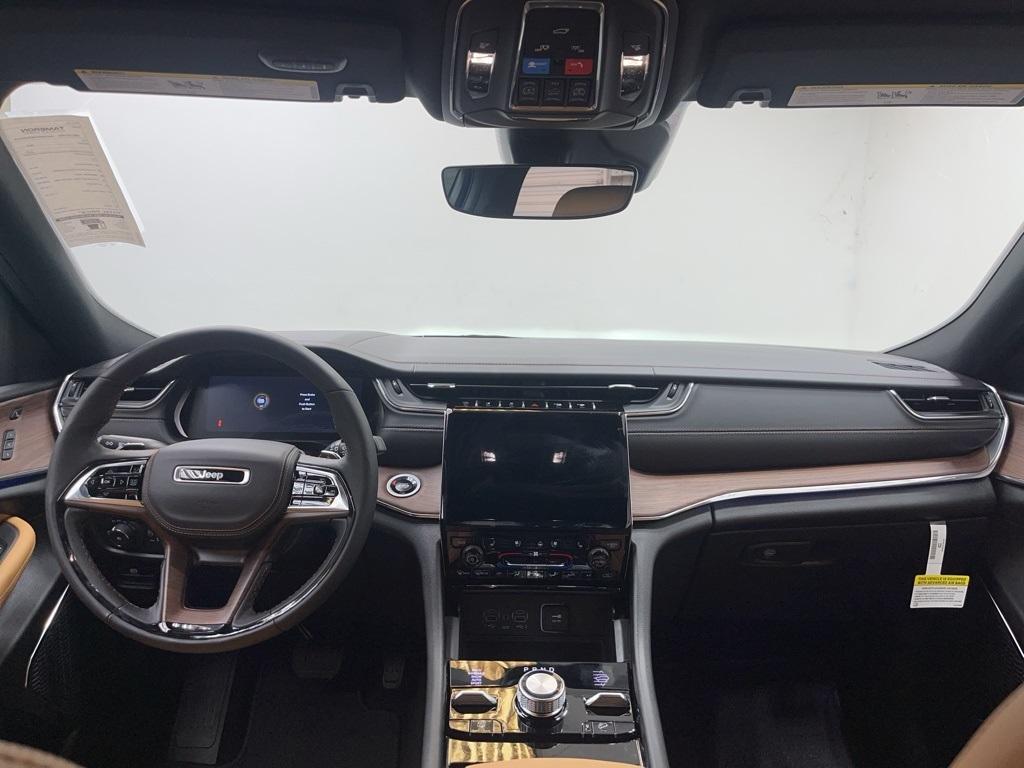new 2025 Jeep Grand Cherokee car, priced at $59,508