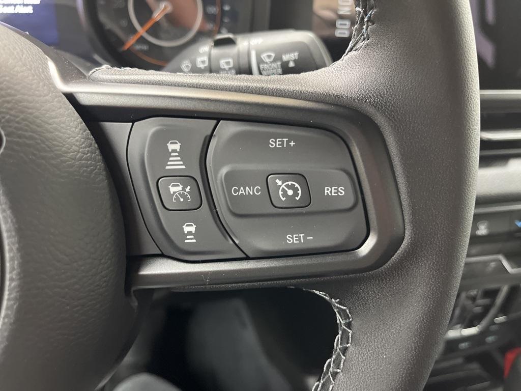 new 2025 Jeep Wrangler car, priced at $55,180