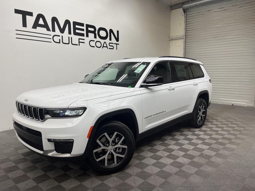 new 2025 Jeep Grand Cherokee L car, priced at $43,000