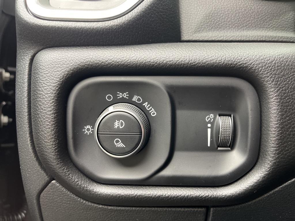 new 2025 Ram 1500 car, priced at $58,223