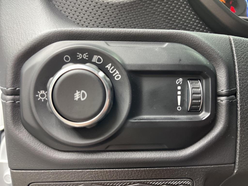 new 2025 Jeep Wrangler car