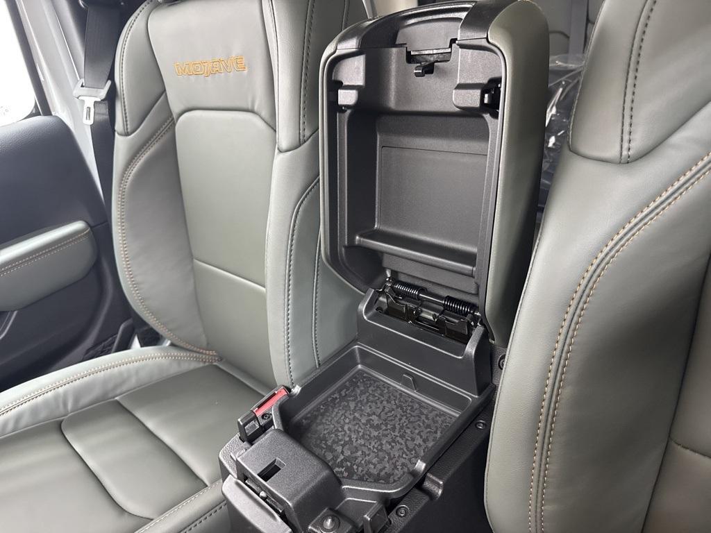 new 2025 Jeep Gladiator car, priced at $57,860