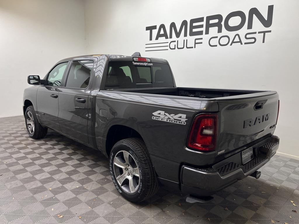 new 2025 Ram 1500 car, priced at $48,671