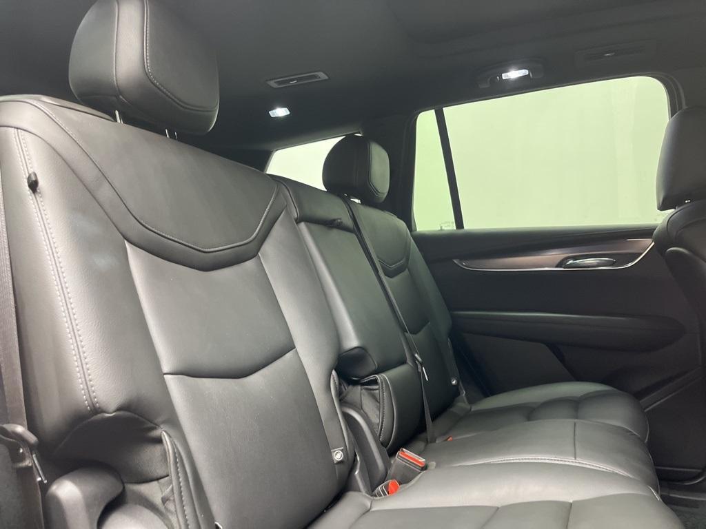 used 2021 Cadillac XT6 car, priced at $29,000