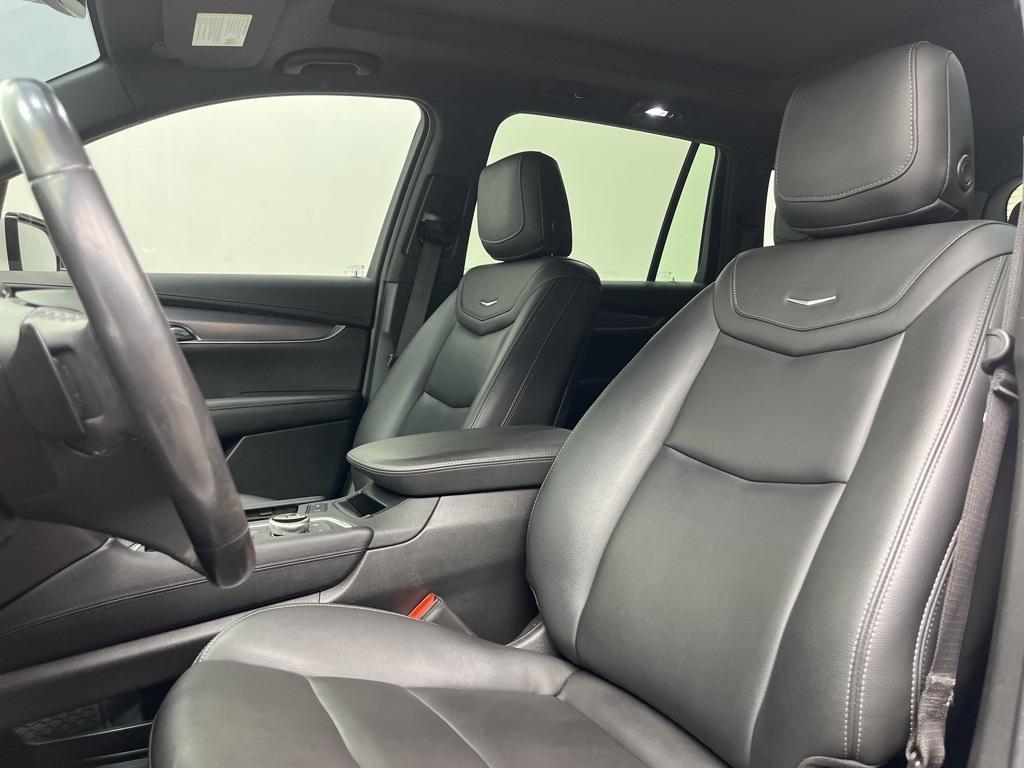 used 2021 Cadillac XT6 car, priced at $29,000