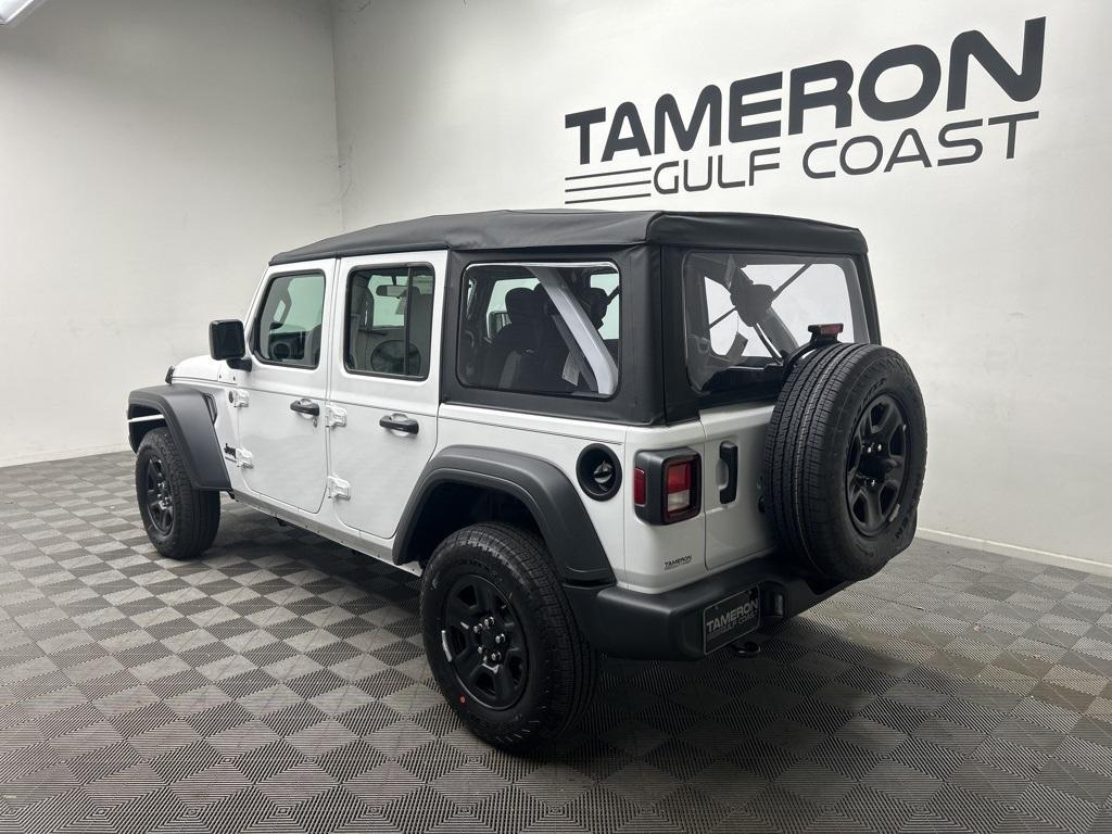new 2025 Jeep Wrangler car, priced at $40,254