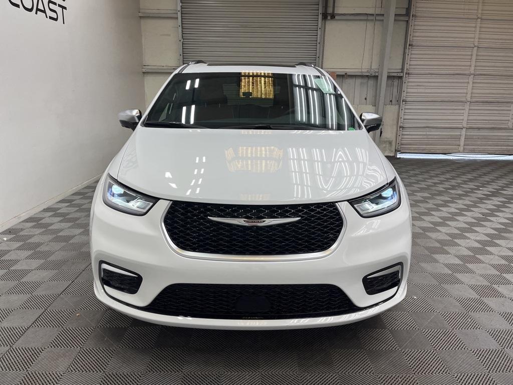 new 2026 Chrysler Pacifica car, priced at $54,665
