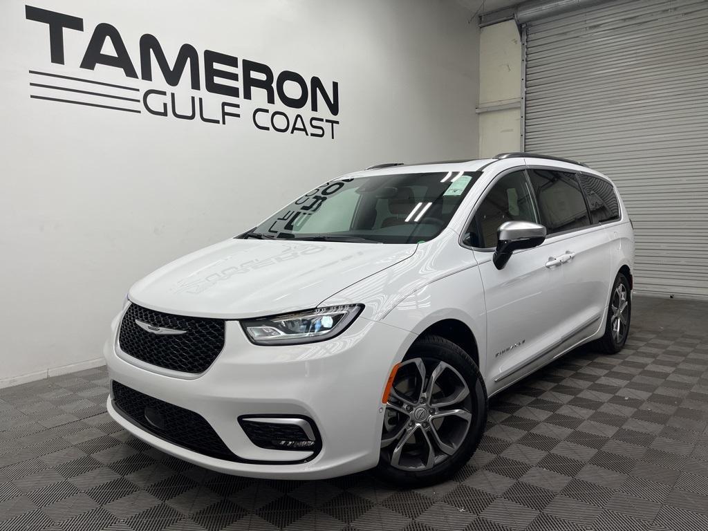 new 2026 Chrysler Pacifica car, priced at $54,665