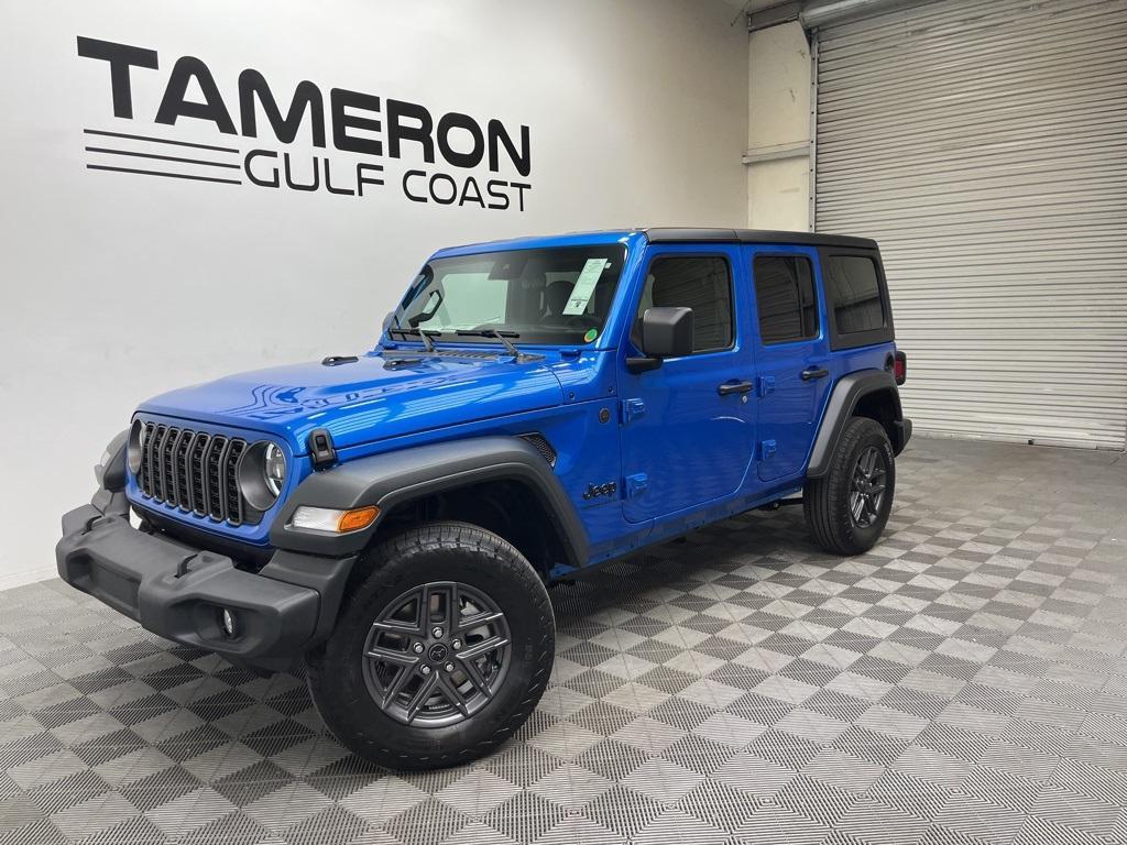 new 2025 Jeep Wrangler car, priced at $46,152