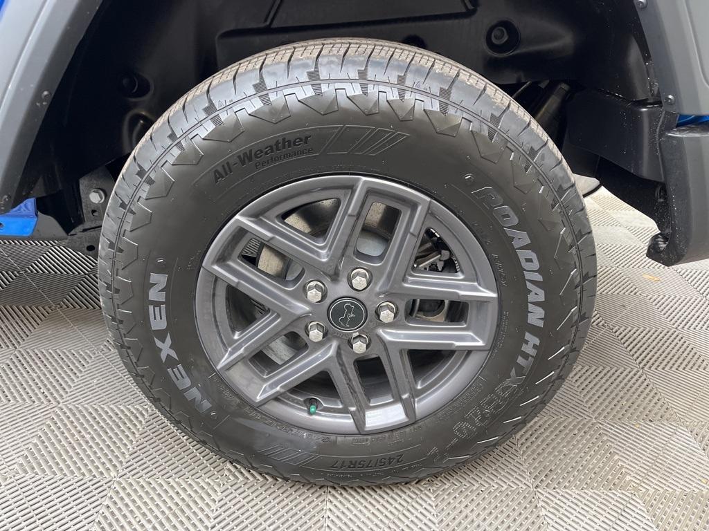 new 2025 Jeep Wrangler car, priced at $50,070