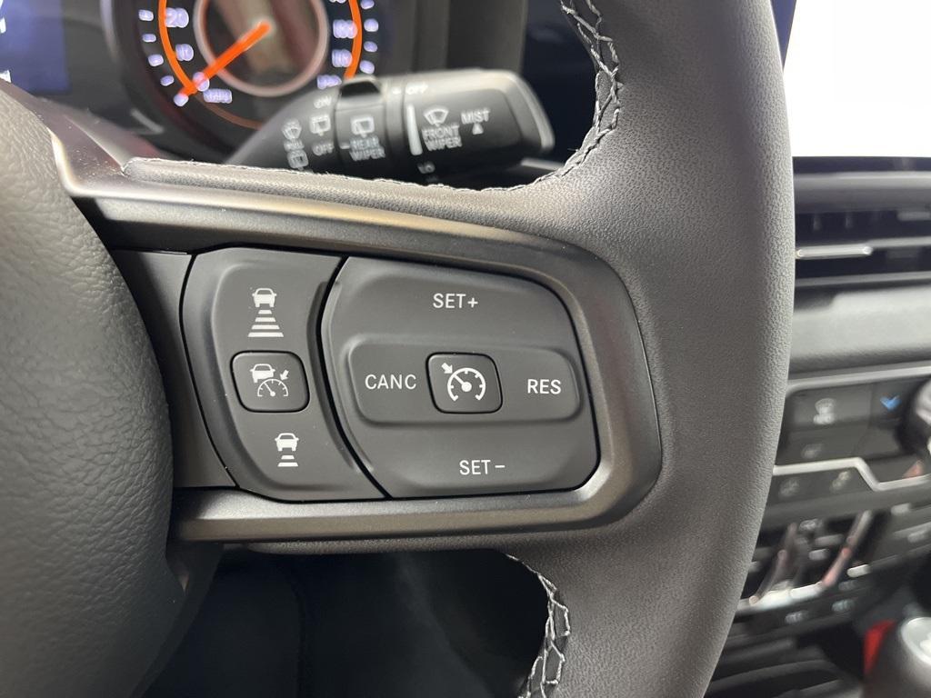 new 2025 Jeep Wrangler car, priced at $50,070