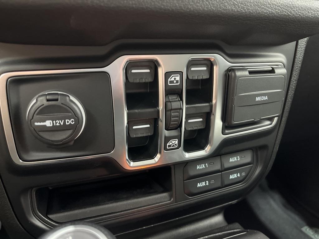 new 2025 Jeep Wrangler car, priced at $50,070