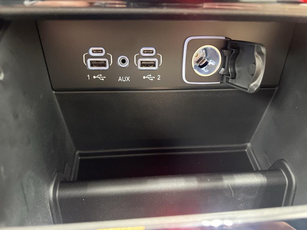 new 2025 Jeep Grand Cherokee L car, priced at $43,000