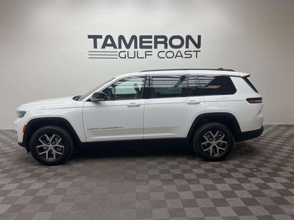 new 2025 Jeep Grand Cherokee L car, priced at $43,000