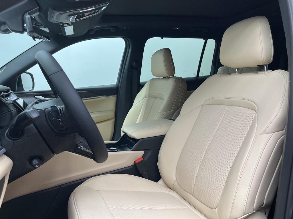 new 2025 Jeep Grand Cherokee L car, priced at $47,000