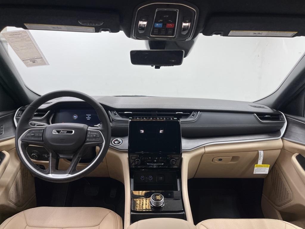 new 2025 Jeep Grand Cherokee L car, priced at $47,000