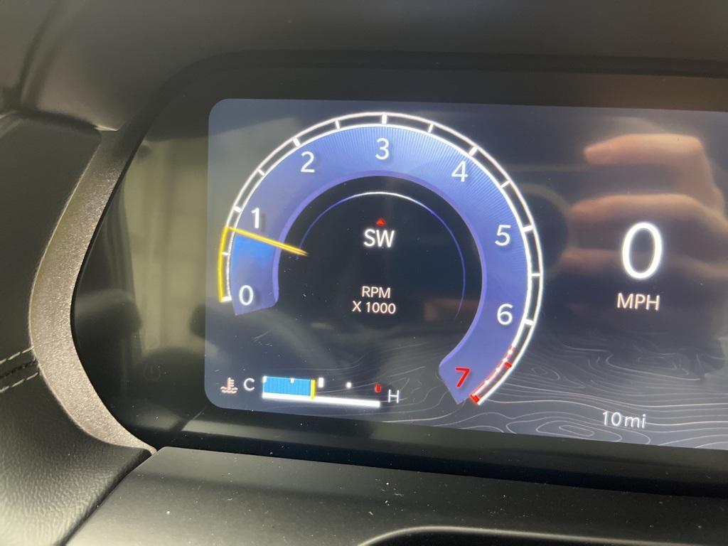 new 2025 Jeep Grand Cherokee car, priced at $38,000