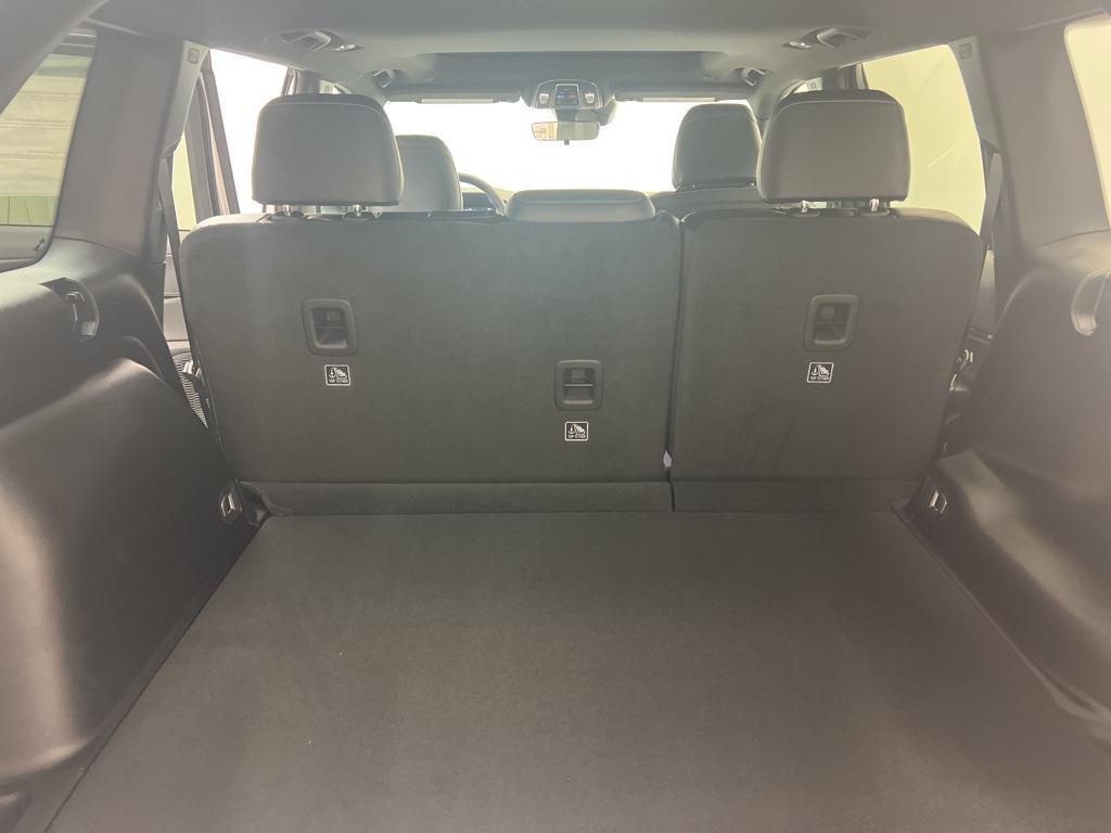 new 2025 Jeep Grand Cherokee car, priced at $38,000