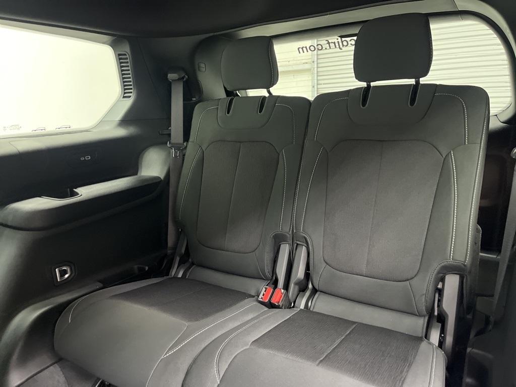 new 2025 Jeep Grand Cherokee L car, priced at $38,647