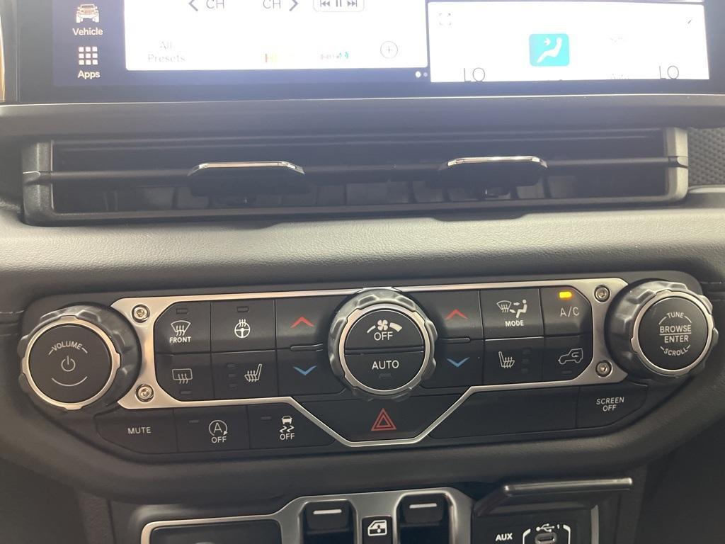 new 2025 Jeep Wrangler car, priced at $60,690