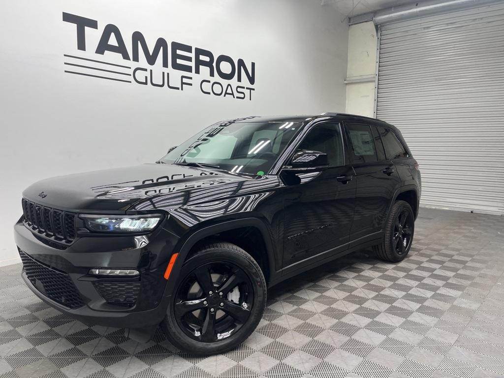 new 2025 Jeep Grand Cherokee car, priced at $47,000