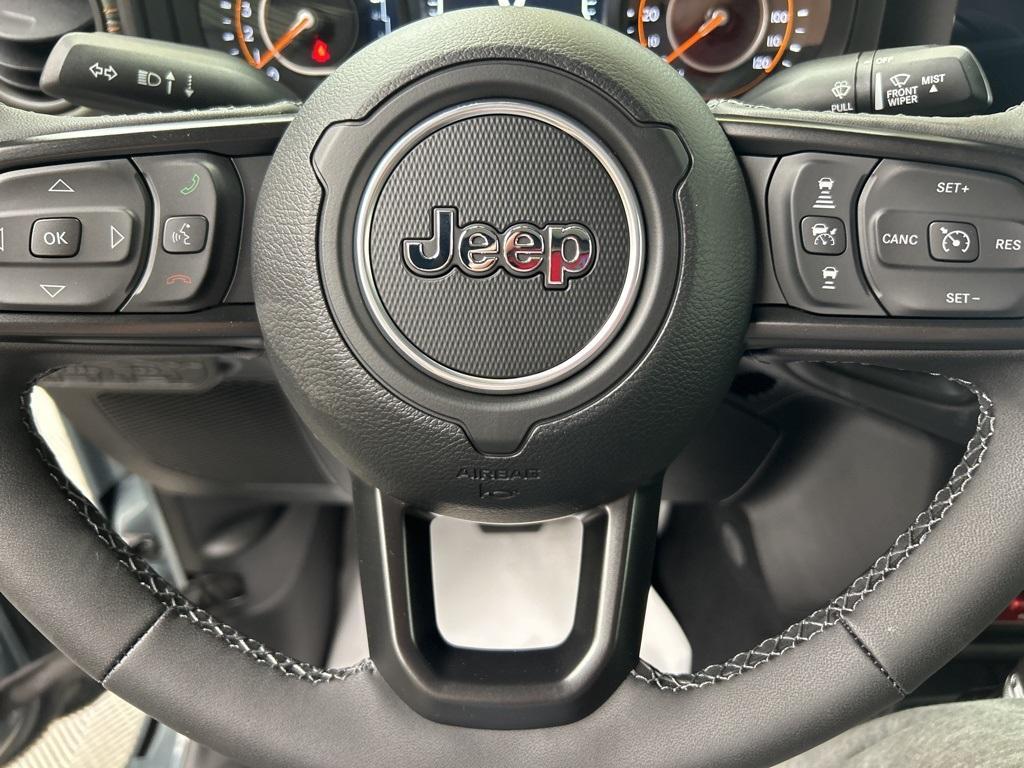 new 2025 Jeep Gladiator car, priced at $53,000