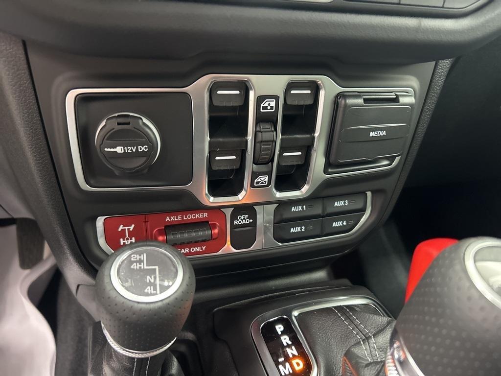 new 2025 Jeep Gladiator car, priced at $53,000