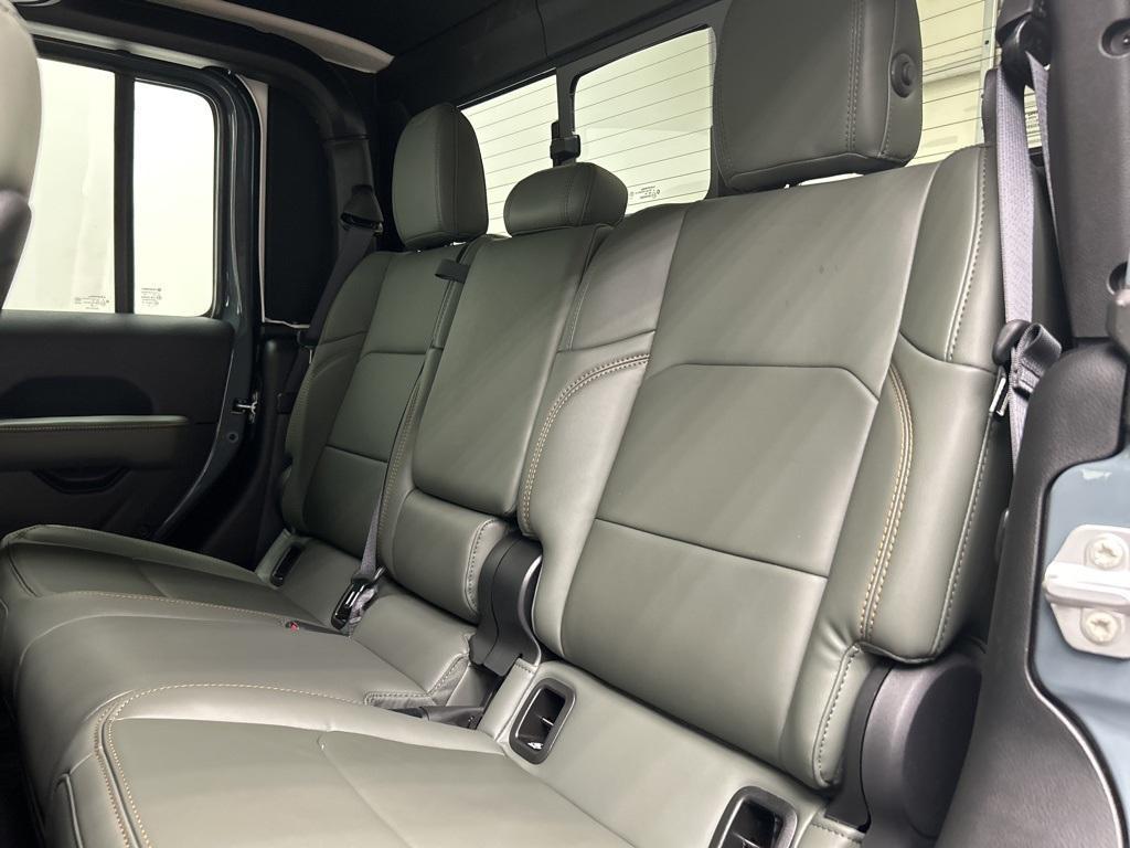 new 2025 Jeep Gladiator car, priced at $53,000