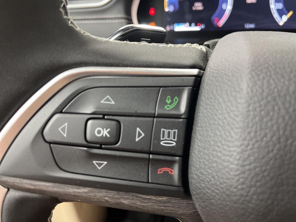new 2025 Jeep Grand Cherokee car, priced at $54,955