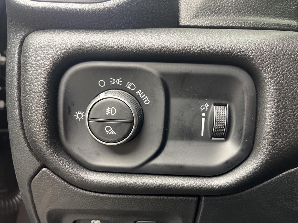 new 2025 Ram 1500 car, priced at $53,530