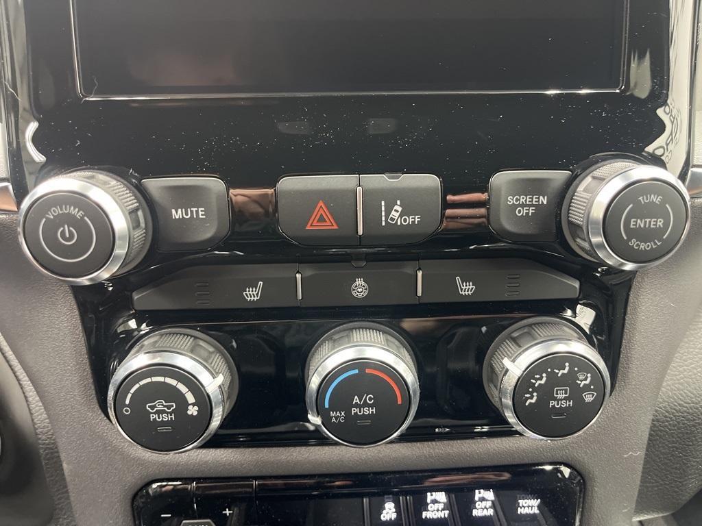 new 2025 Ram 1500 car, priced at $53,530