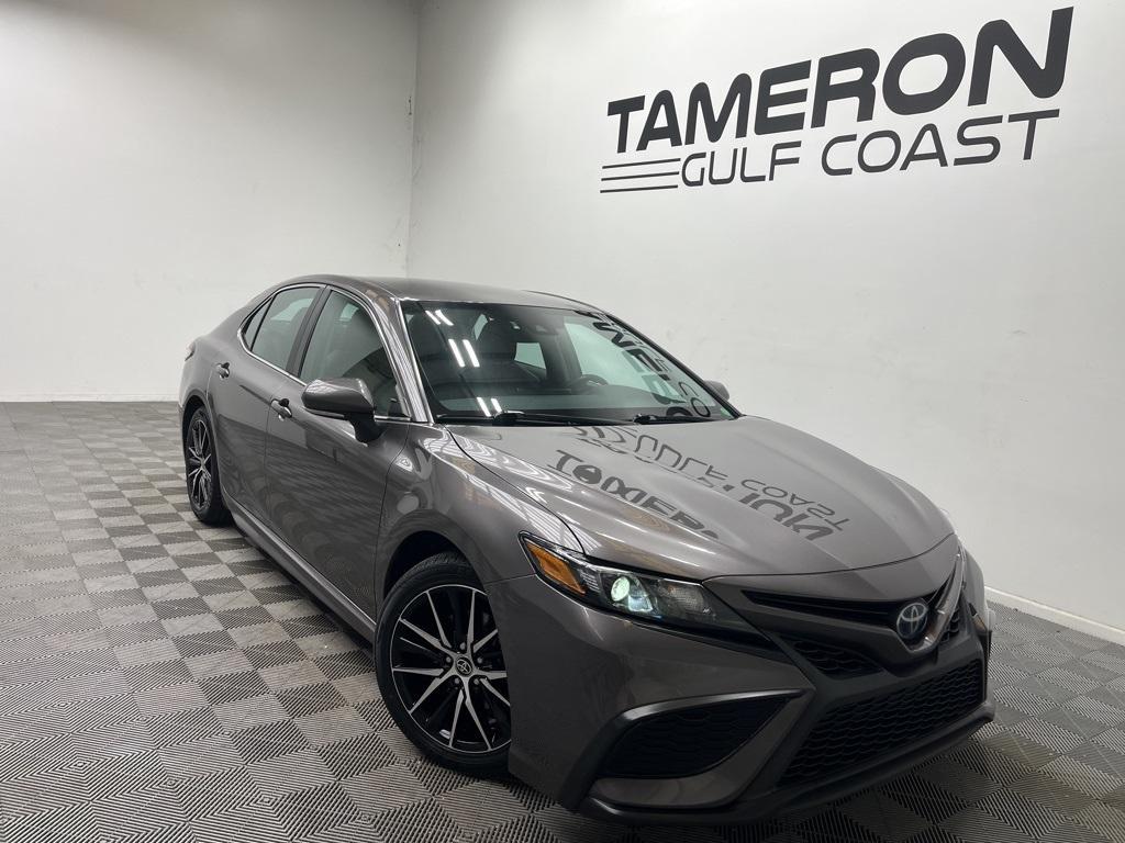 used 2022 Toyota Camry Hybrid car, priced at $23,000