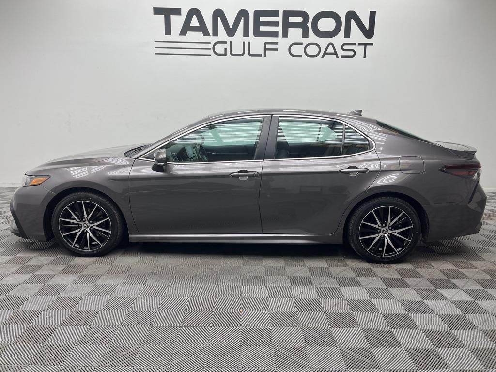 used 2022 Toyota Camry Hybrid car, priced at $23,000