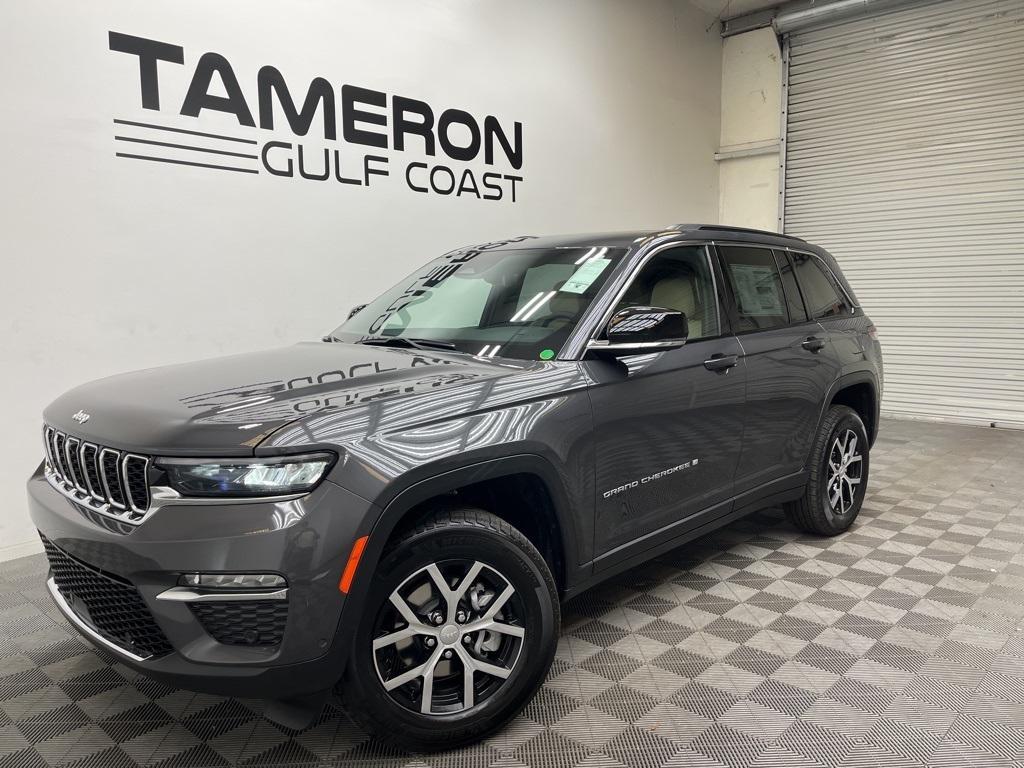 new 2025 Jeep Grand Cherokee car, priced at $50,185