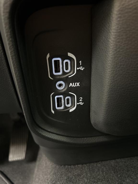 new 2025 Ram 1500 car, priced at $42,000